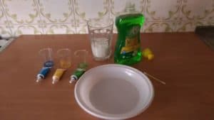 Kako uciti o polaritetu koristeci mlijeko i boje - Potrebni materijali