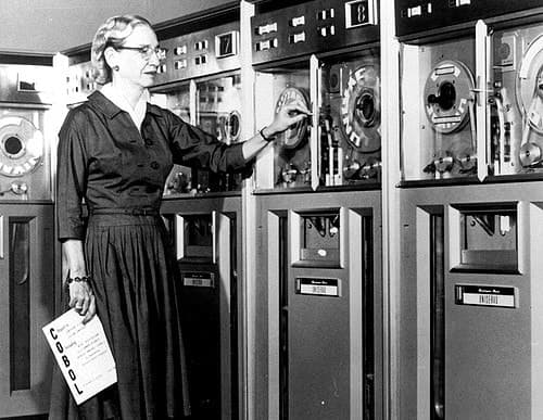 Poticanje djevojčica na STEM karijere - Grace Hopper