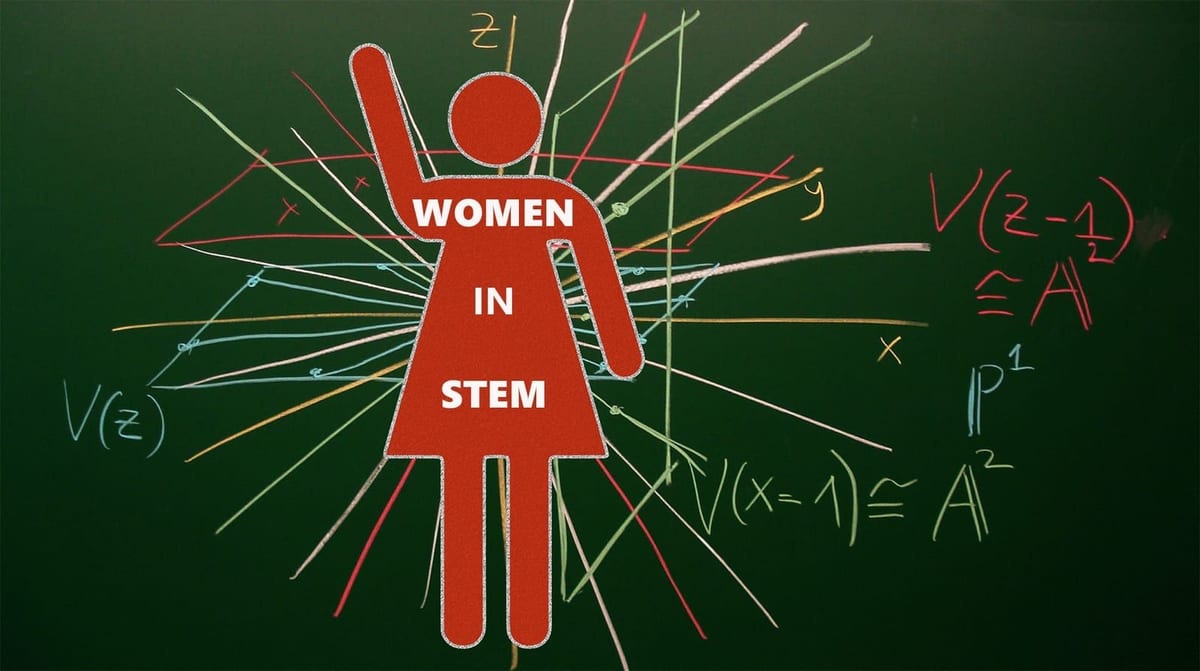 Crvena ikona žene na školskoj ploči punoj matematičkih formula s natpisom Women in STEM - poticanje djevojčica na STEM karijere