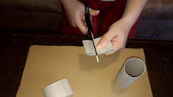Kako napraviti Dvorac od rola toaletnog papira - Mali toranj